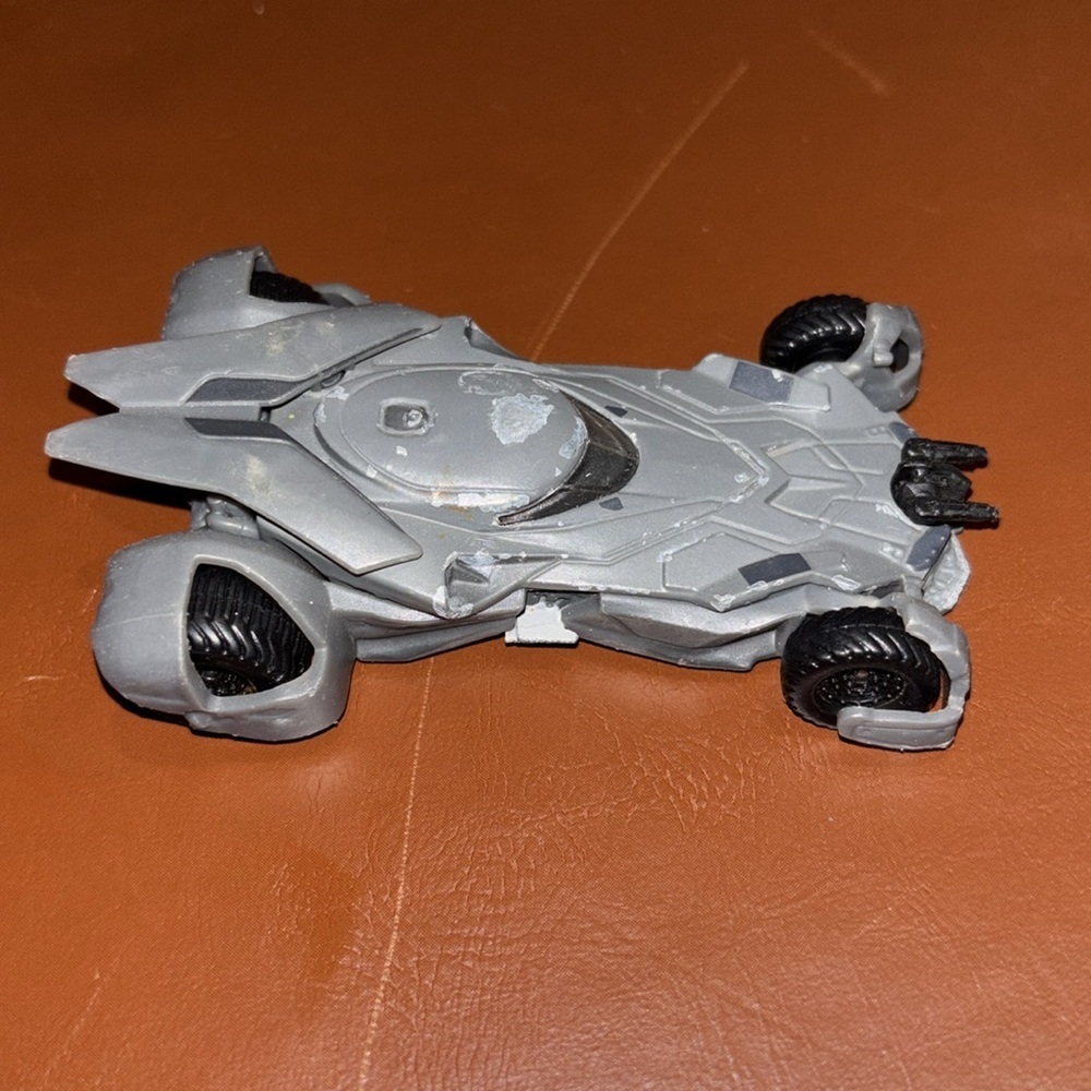 Hot wheels Batmobile - Picture 2 of 3